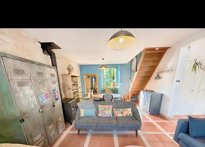 Dans Le Cadre Paisible D'un Corps De Ferme Renove 別荘 Ranville